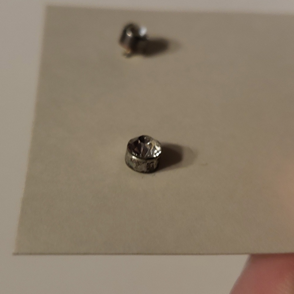 57. Diamond studs - Picture 3 of 5